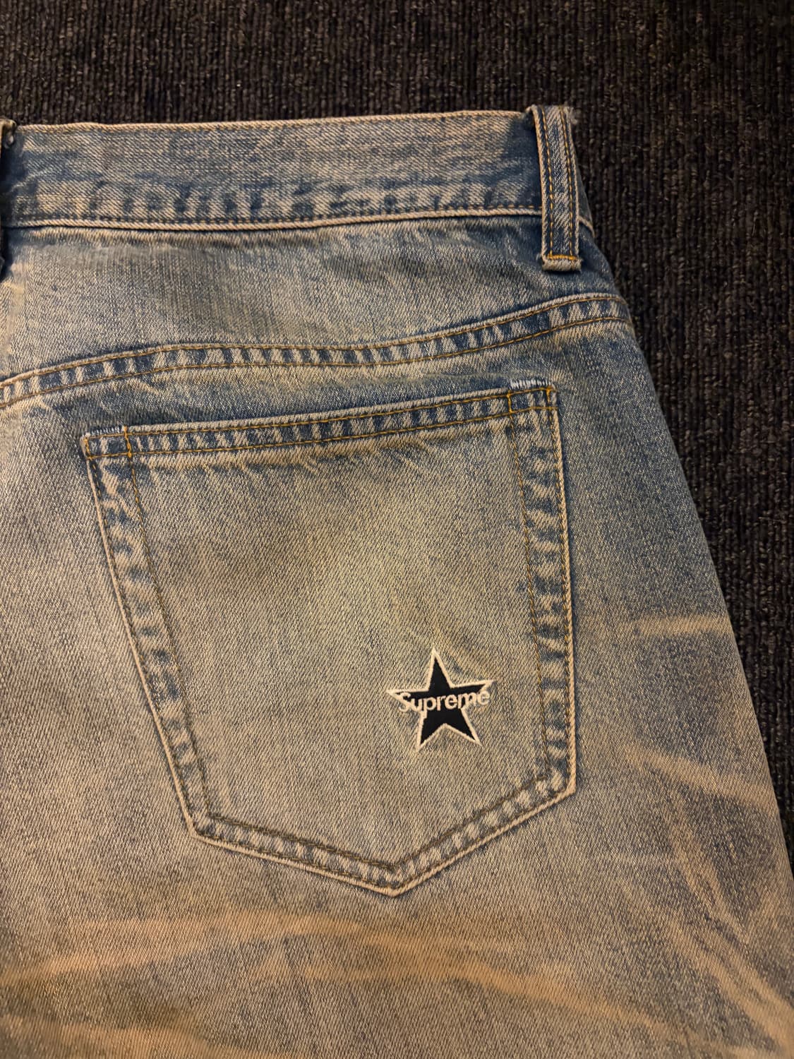 슈프림 레귤러 진 32  상품이미지2