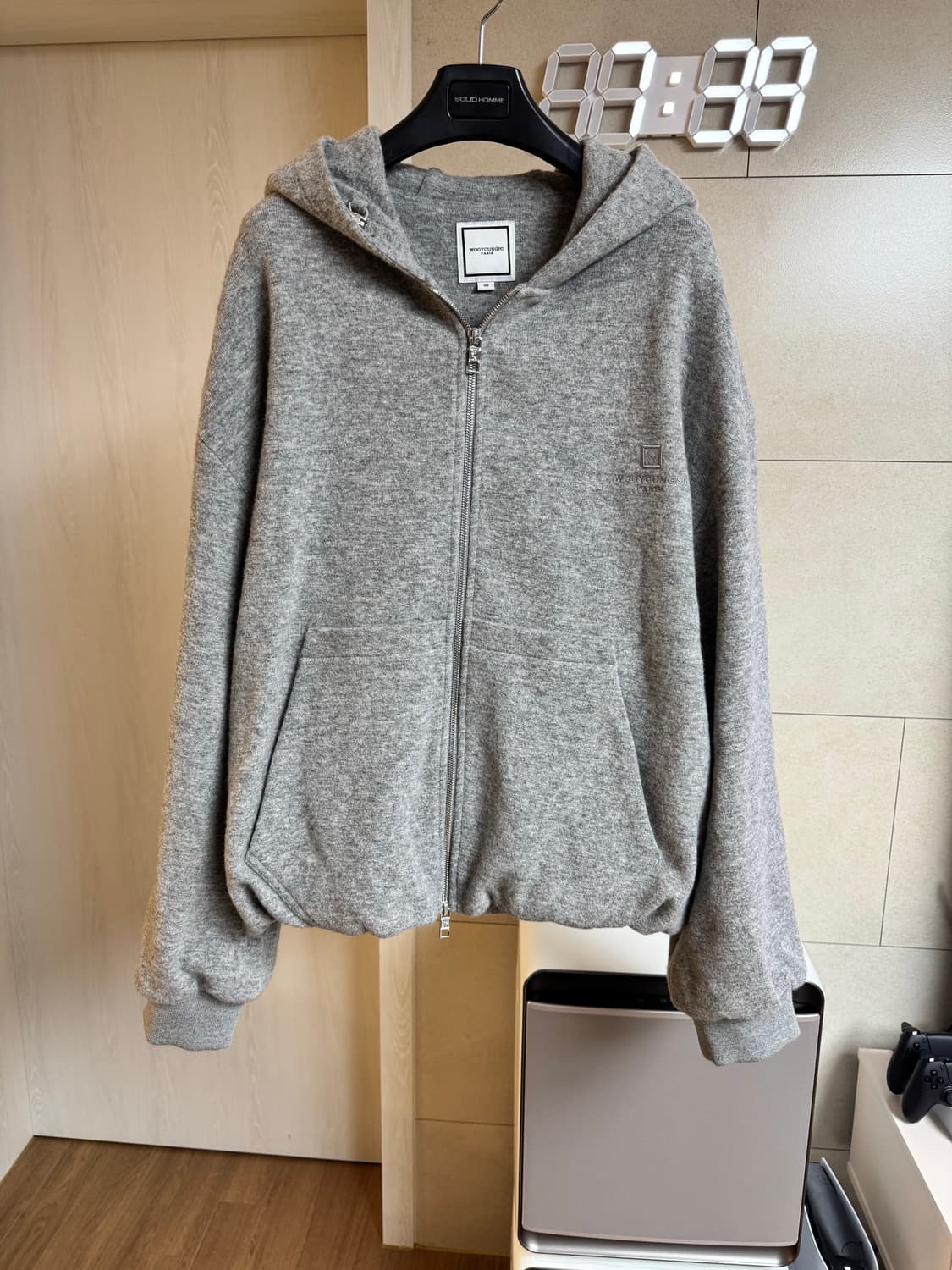 우영미 25fw 그레이 니티드 후드 집업 상품이미지2