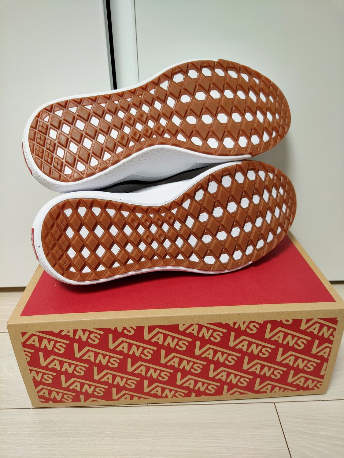 새상품 반스 270 상품이미지7