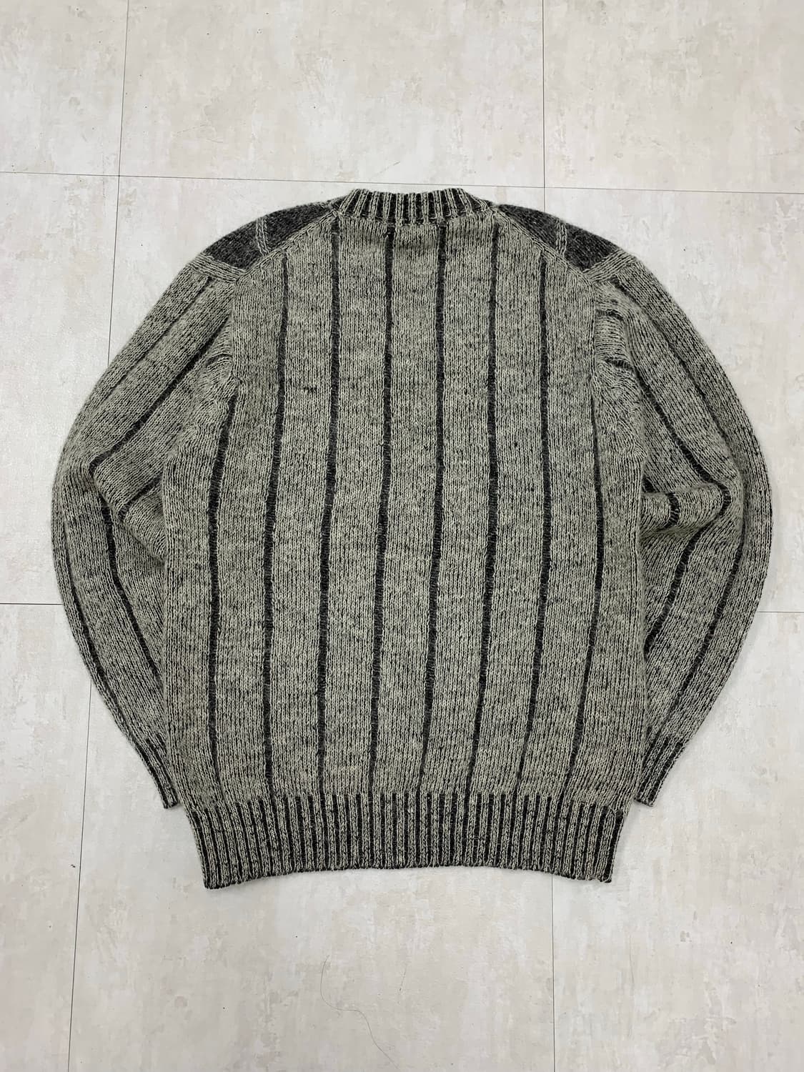 Lind bergh 패턴 브이넥 니트 #405 상품이미지6