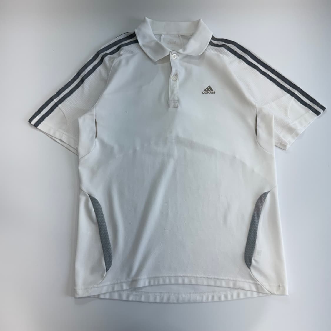 Adidas 아디다스 삼각로고 화이트 실버 트랙 카라 반팔 상품이미지3