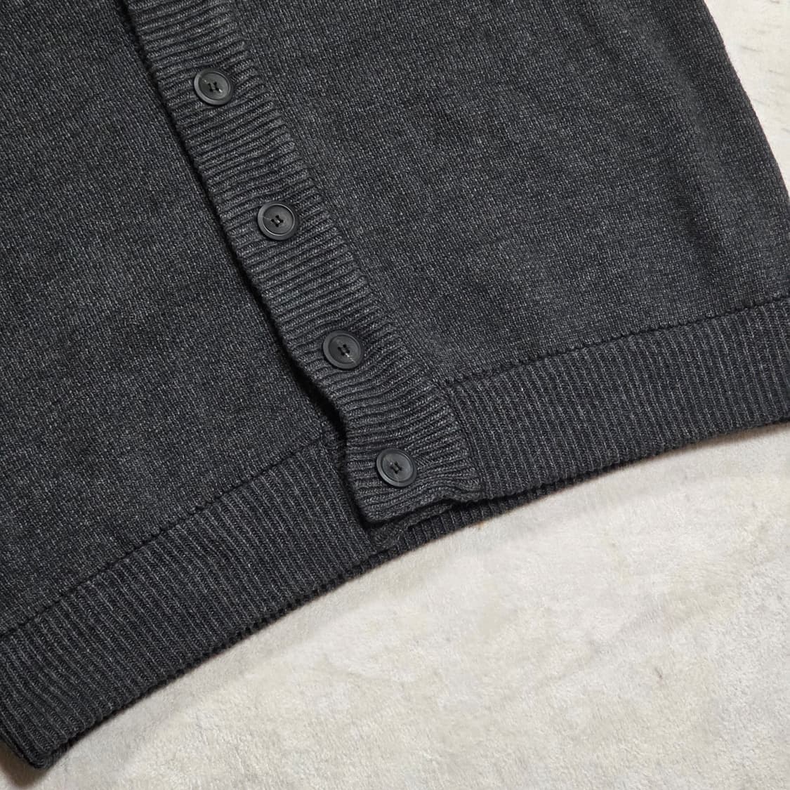 꼼파뇨 챠콜 오버핏 가디건 상품이미지3