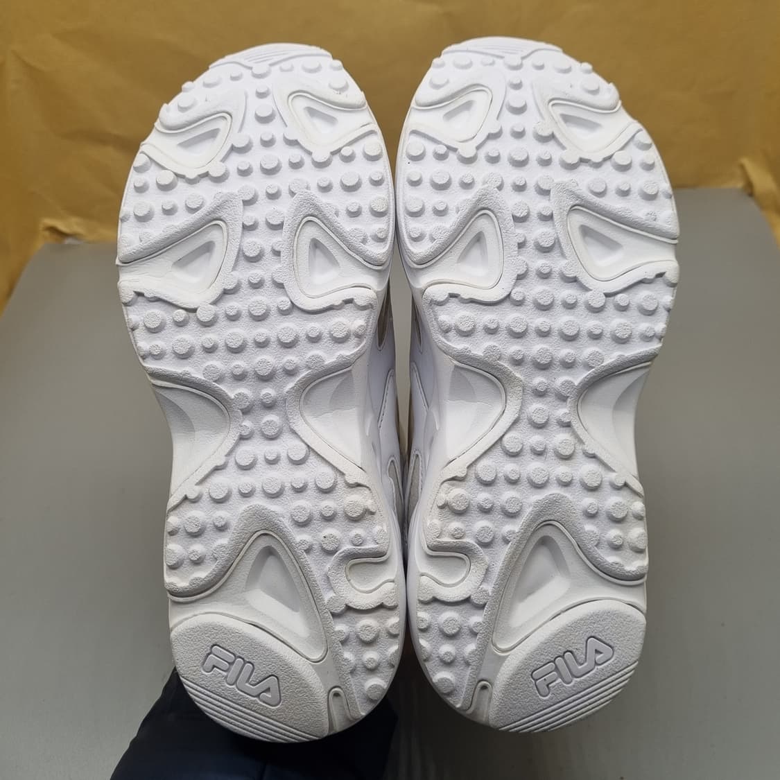 휠라 레이 트레이서 여성운동화240  상품이미지3