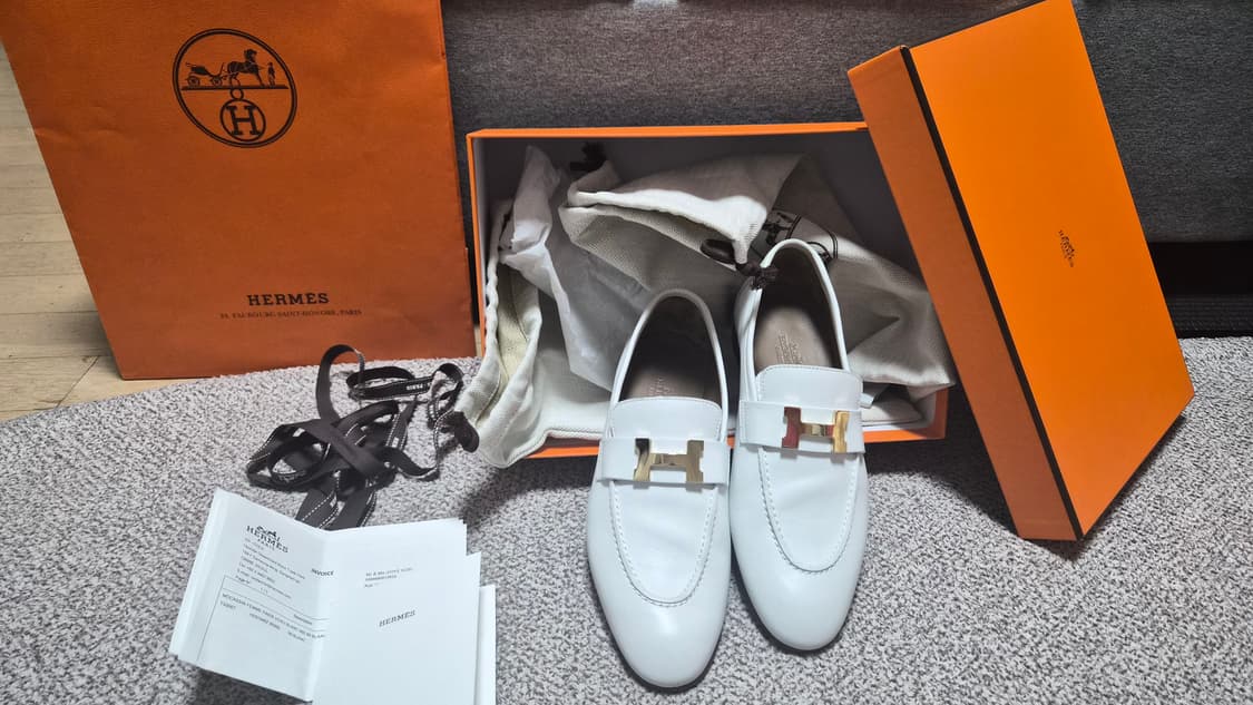 [HERMES] 에르메스 파리 로퍼 화이트 금장 36.5 (Full Se 상품이미지1