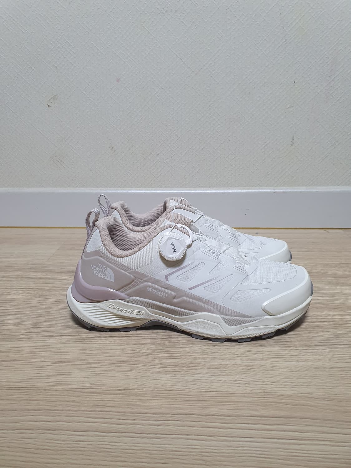 노스페이스 고어텍스 여성 트레킹화 250 상품이미지1