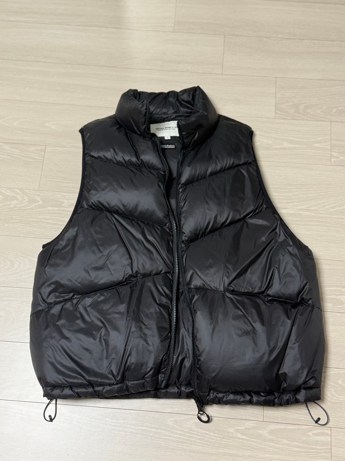 유니폼브릿지 light down vest black 패딩조끼 L 상품이미지1