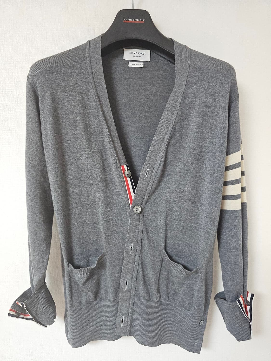 톰브라운 24ss 사선완장 메리노울 가디건(3/100/정품) 상품이미지1