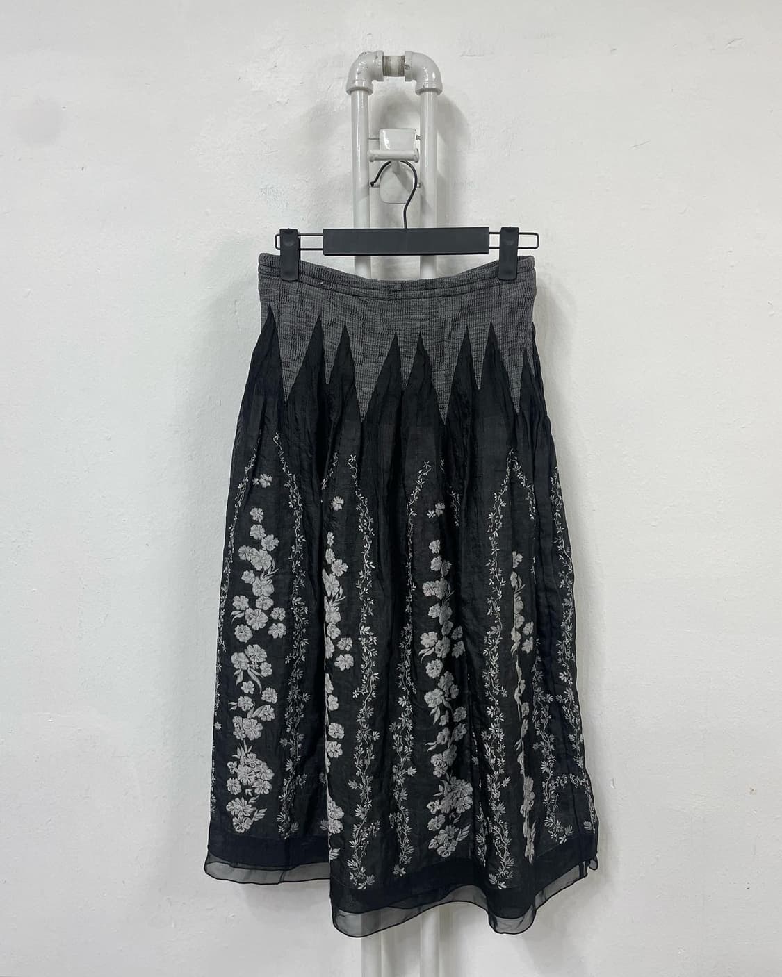black flower pattern longskirt 상품이미지1
