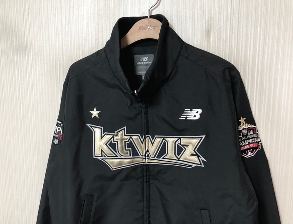 KBO 뉴발란스 KT위즈 2021 우승점퍼(춘추) M(95) 상품이미지5