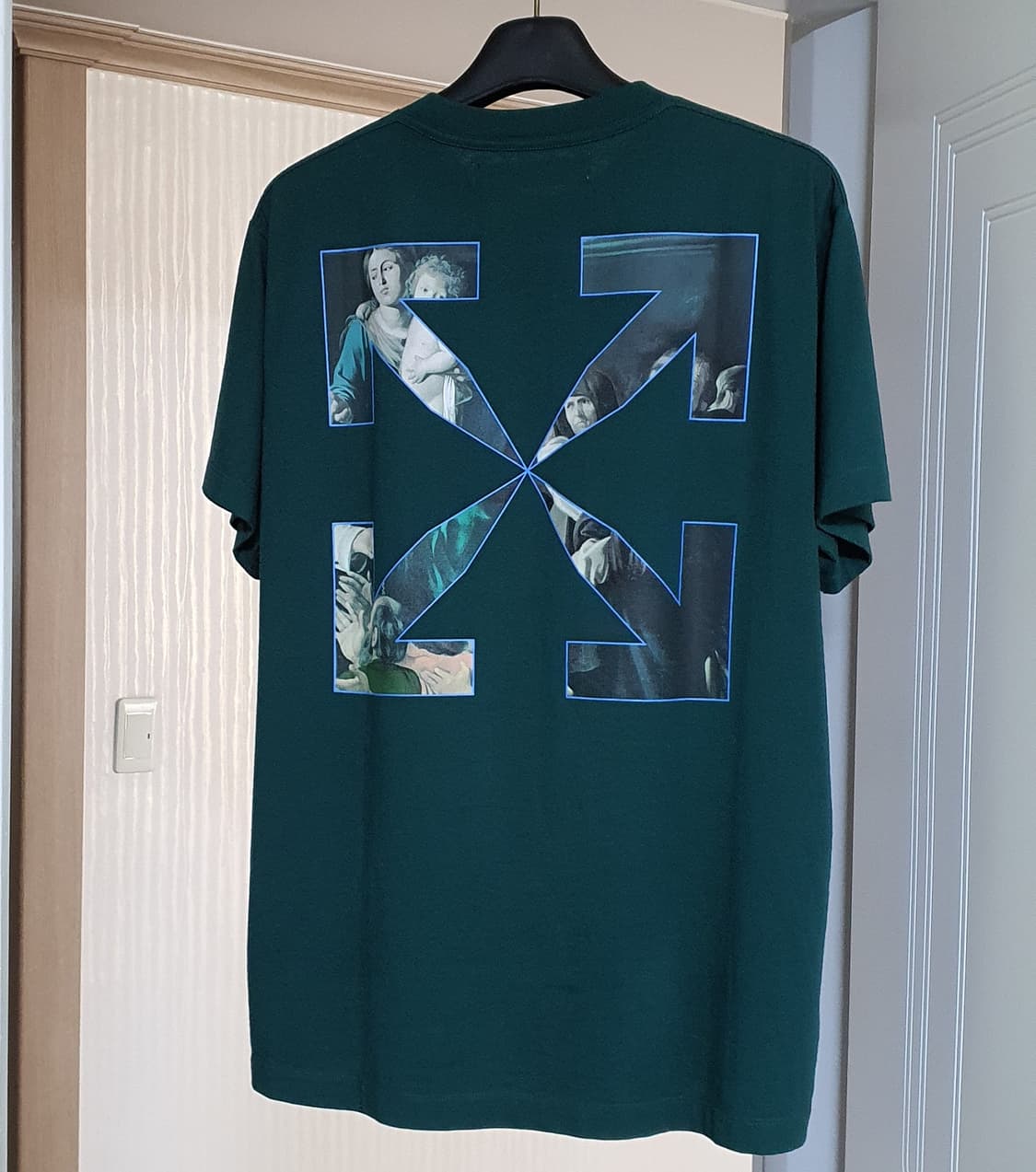 오프화이트 카라바조 오버핏 티셔츠  상품이미지2