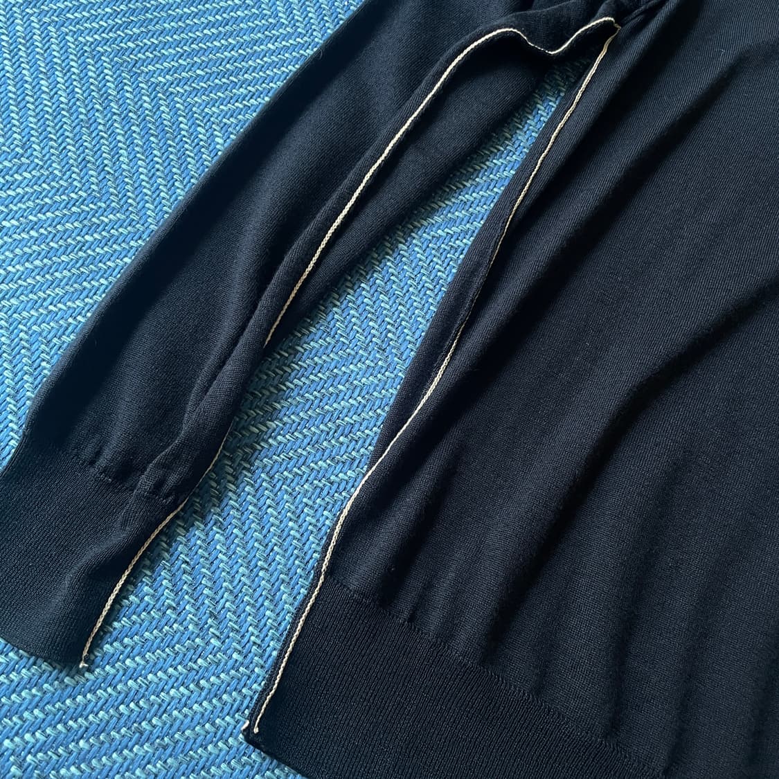 [46] Jil sander 질샌더 사이드라인 배색 니트 블랙 상품이미지2