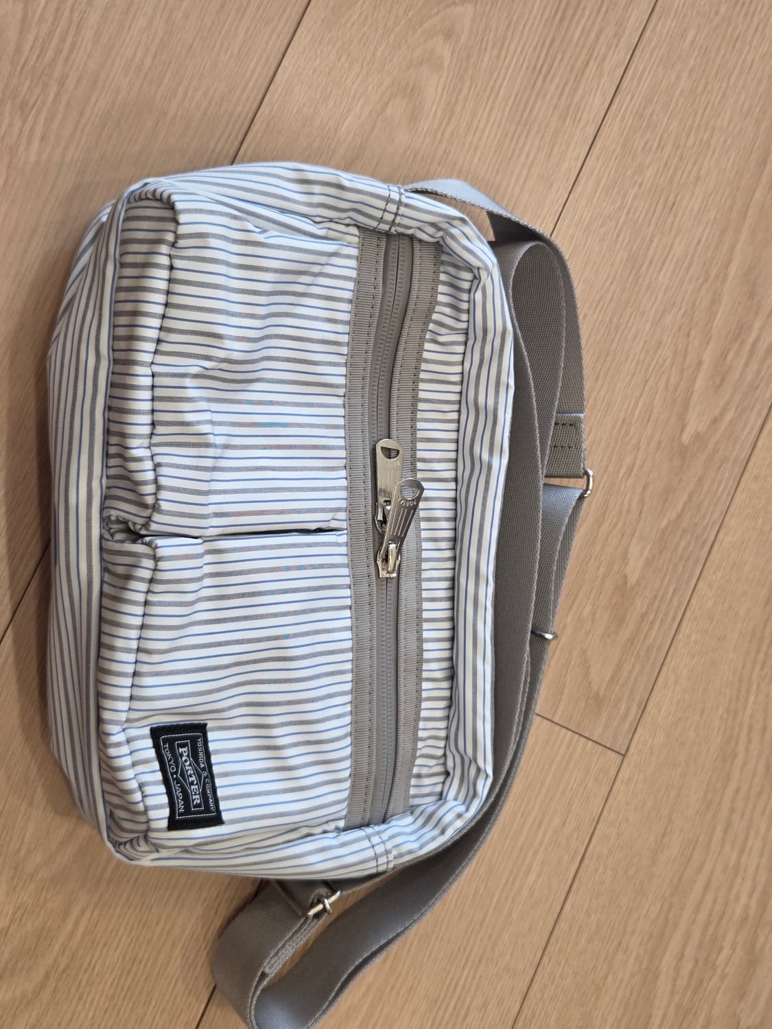 포터 x 꼼데가르송 옴므 체크 숄더백 화이트 상품이미지2