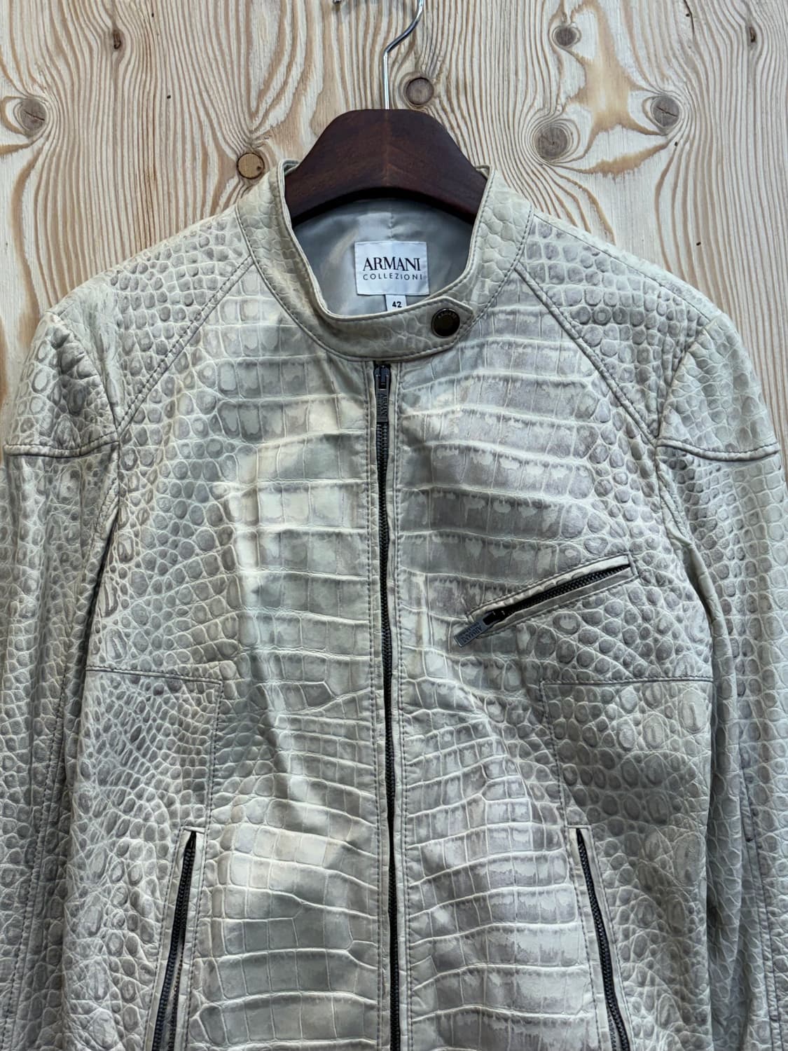아르마니 콜레지오니 램스킨 크로커다일 엠보싱 레더 자켓 상품이미지2