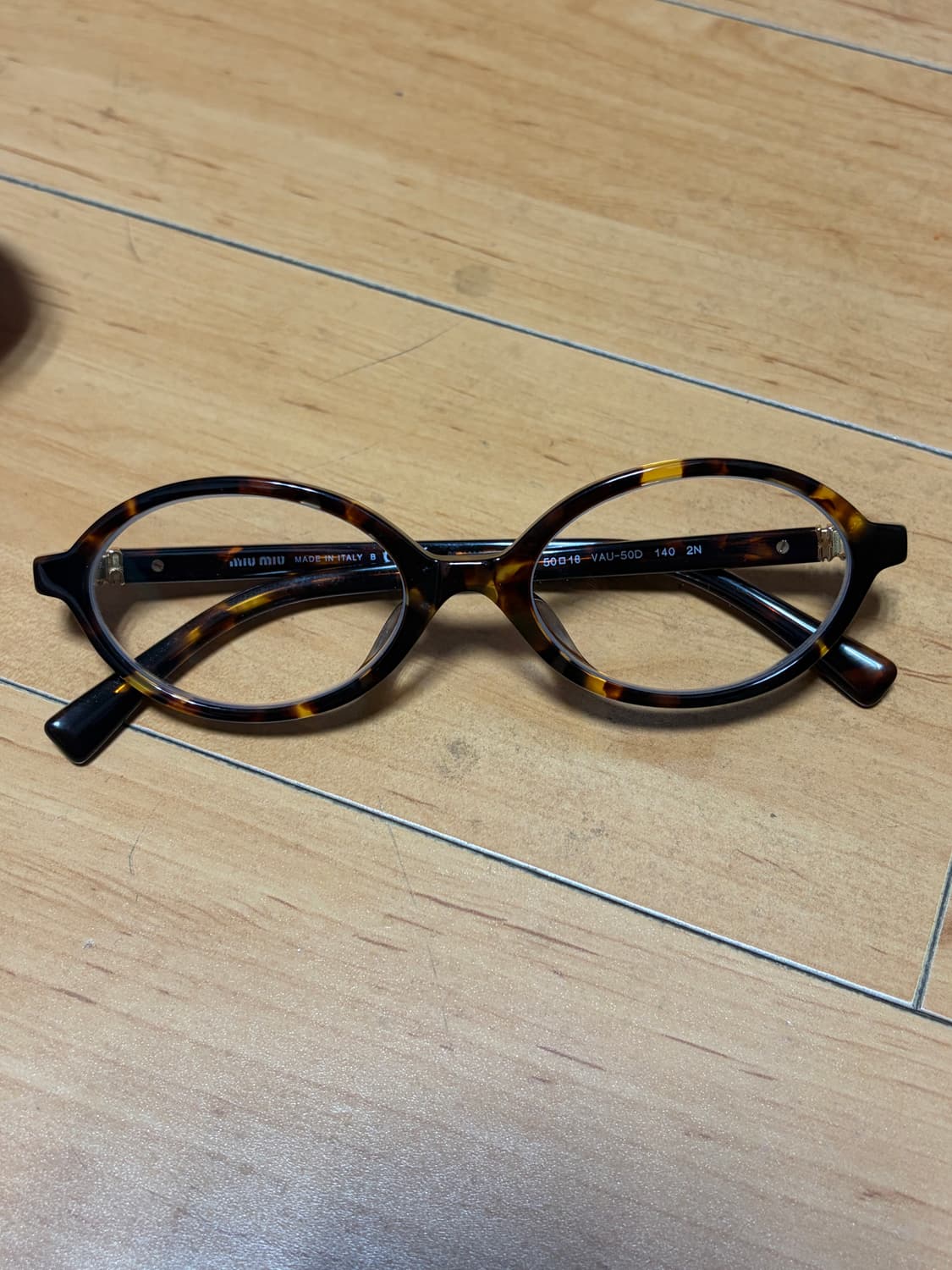 미우미우 리가드 판매합니다 상품이미지2