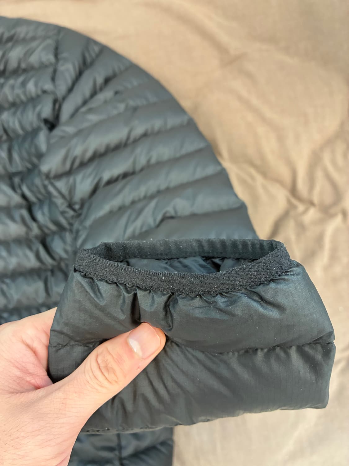 파타고니아 다운스웨터 구형 블랙L(105) 사이즈 상품이미지3