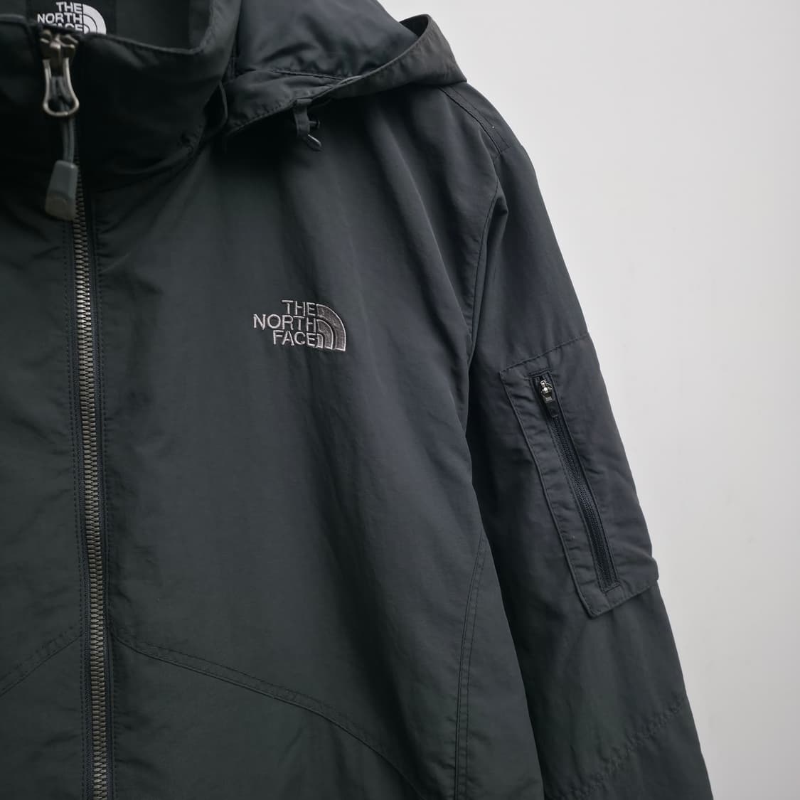 [L] 노스페이스 그레이 바람막이 상품이미지4