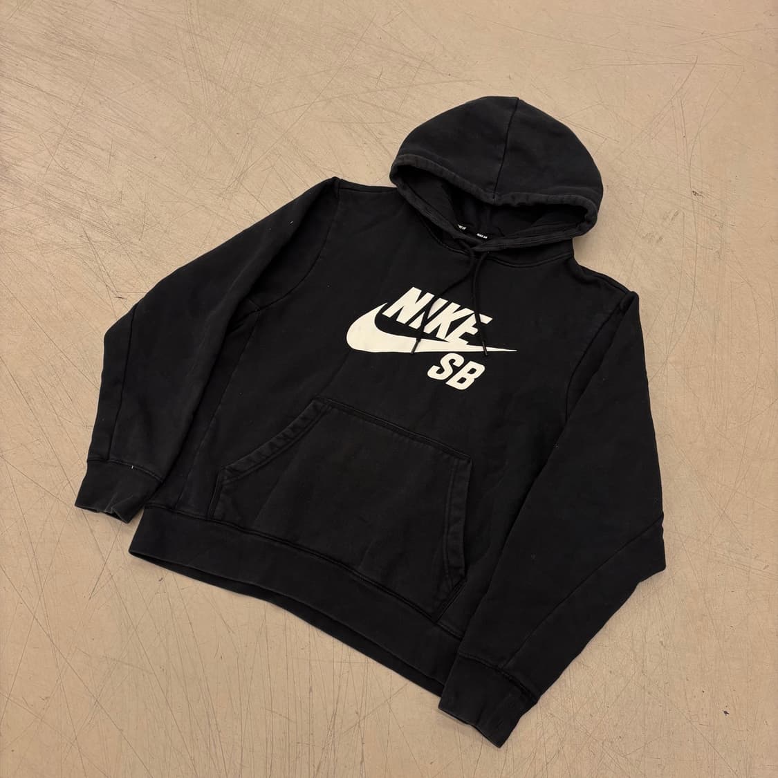 나이키 SB 빅로고 블랙 후드티 상품이미지1