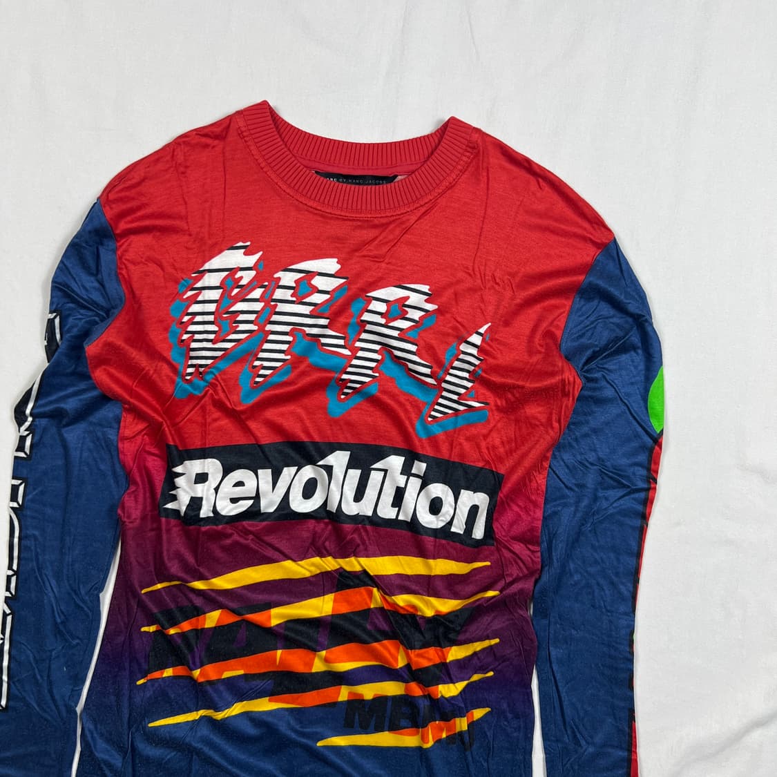 마크바이마크제이콥스 grrl 레볼루션 슬리브 티 상품이미지2