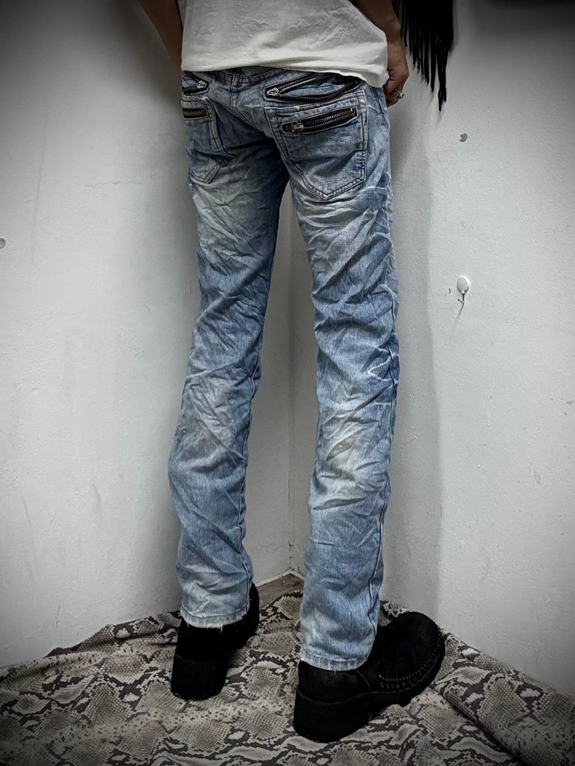 “Vintage”Double Zipper Detail Crack Wash 상품이미지1