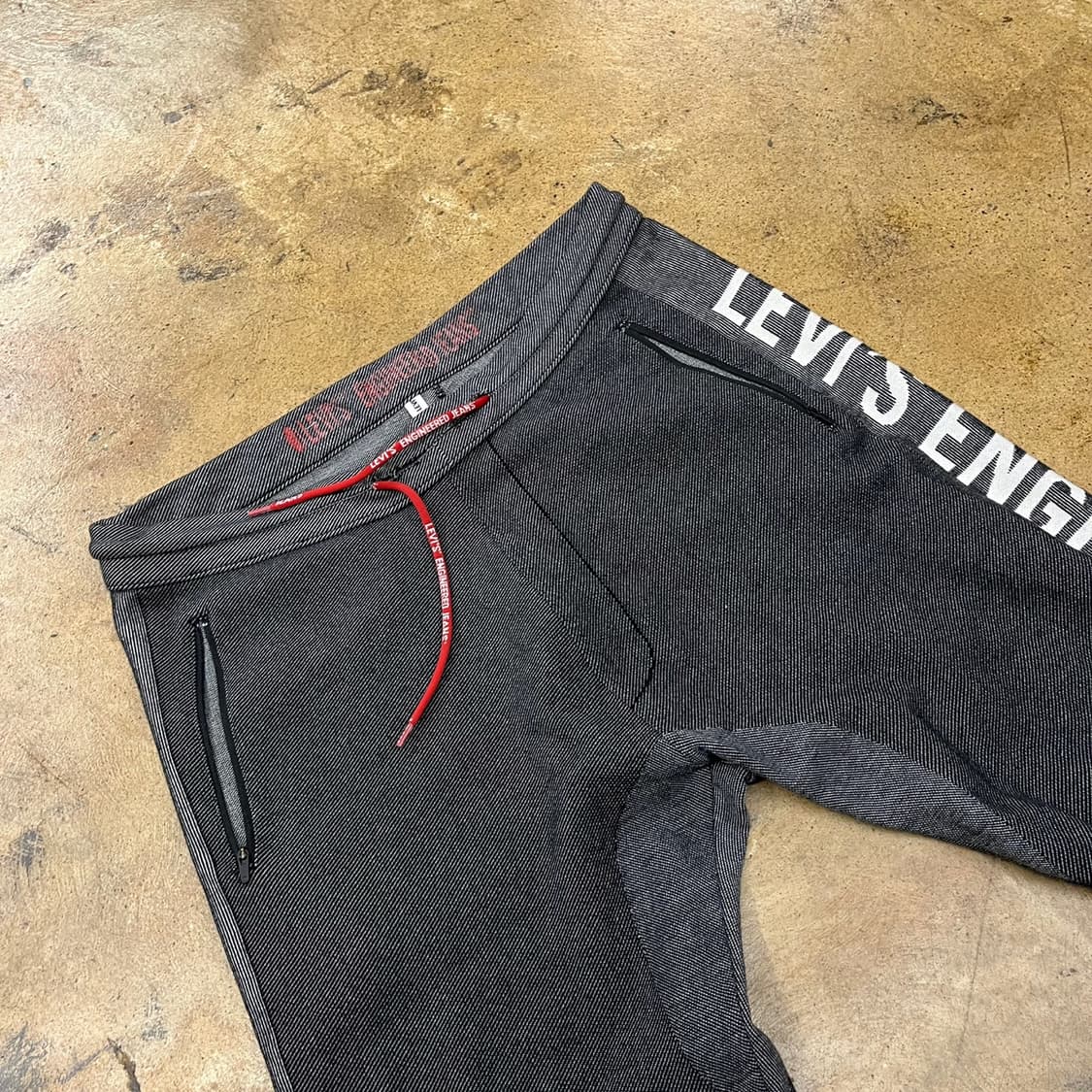 [정품/L] 리바이스 엔지니어드 블랙 조거팬츠 b16 상품이미지1