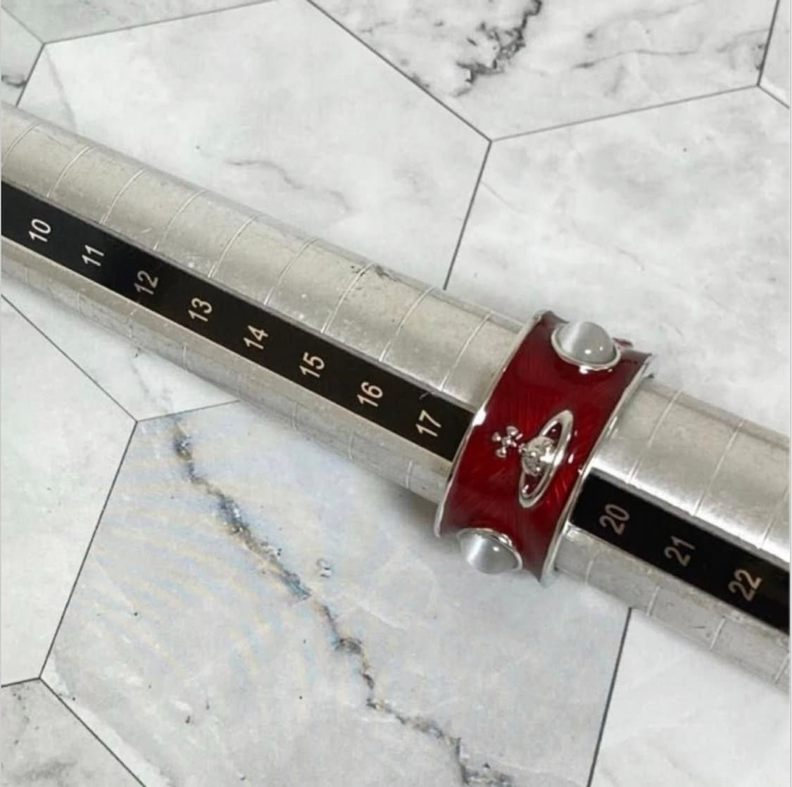 비비안웨스트우드 아카이브 레드 원석 orb링 반지 상품이미지4