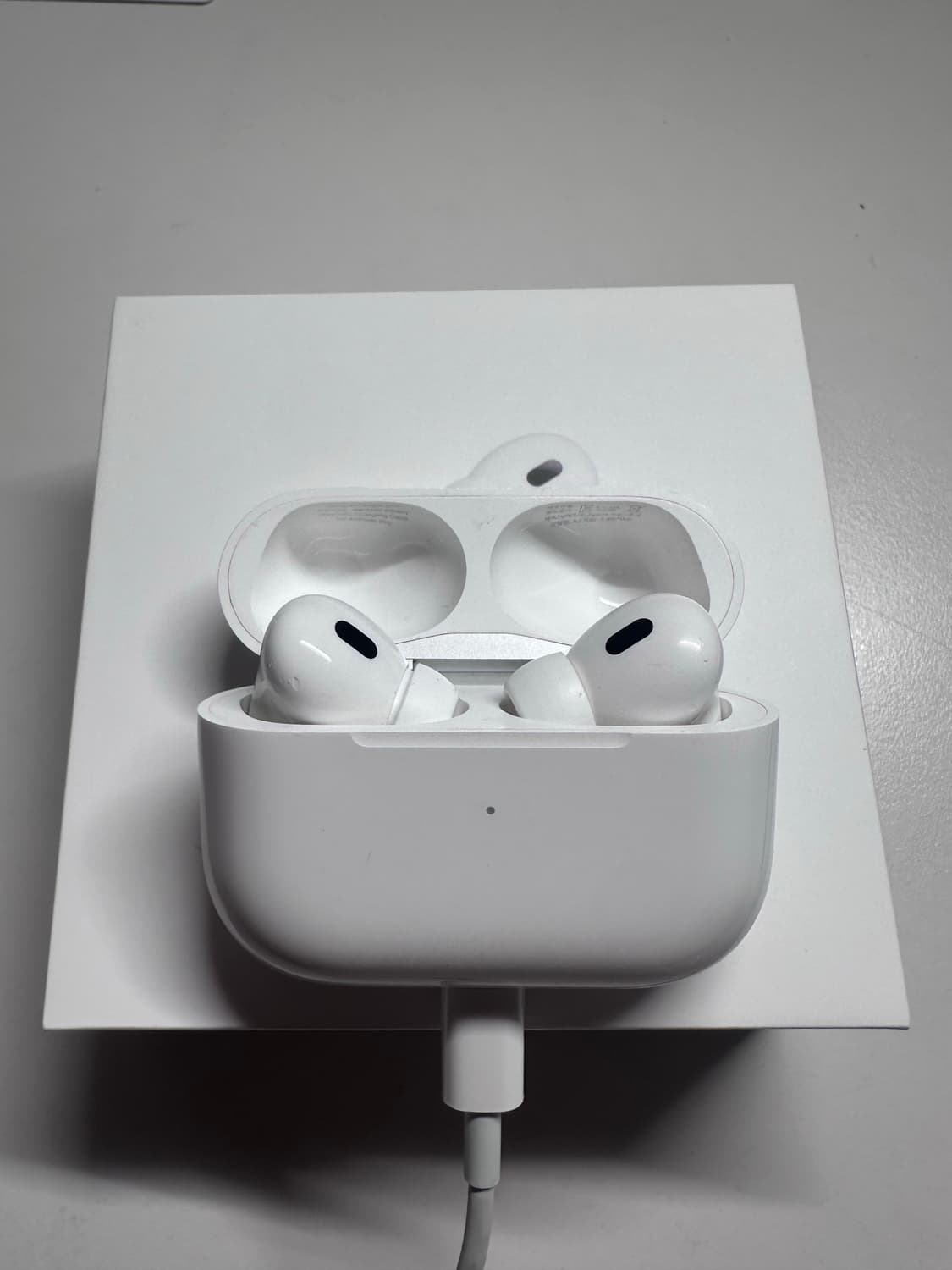 에어팟 프로2 상품이미지1