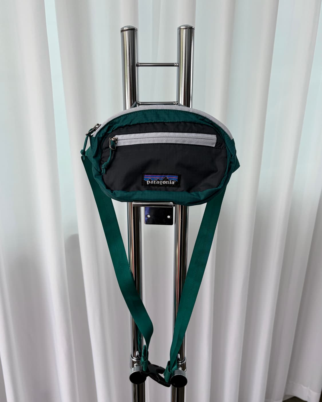 파타고니아 울트라 라이트 미니 크로스백 힙색 상품이미지5