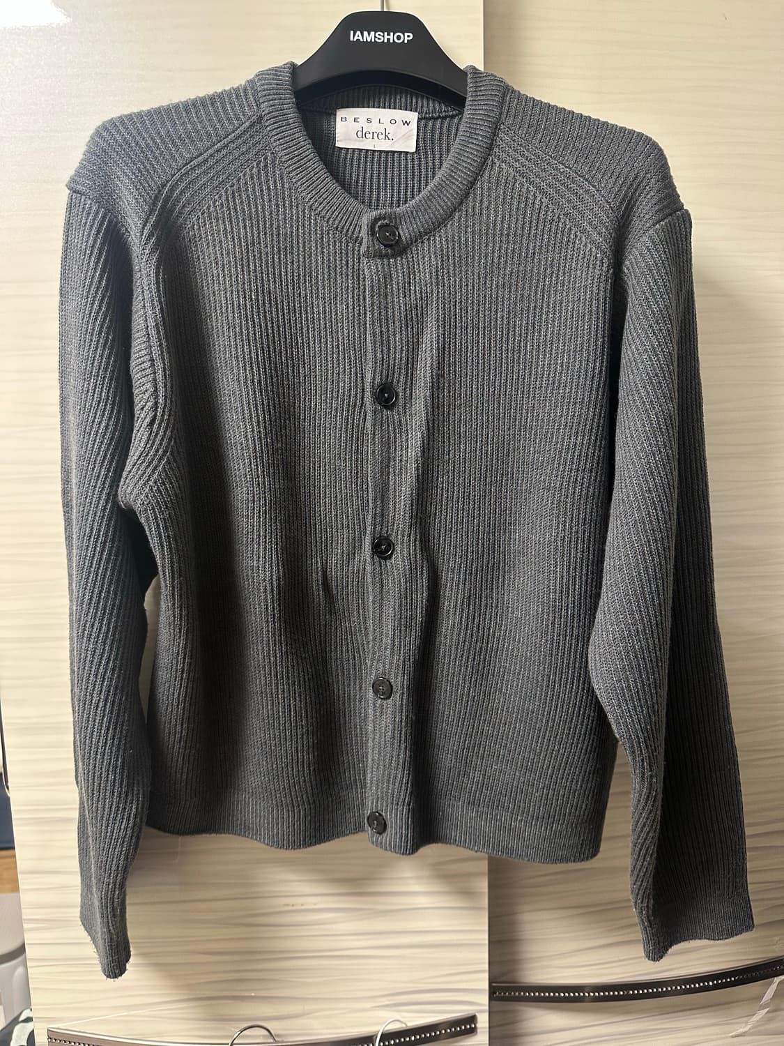 비슬로우 x 데릭 콜라보 가디건 L 상품이미지1