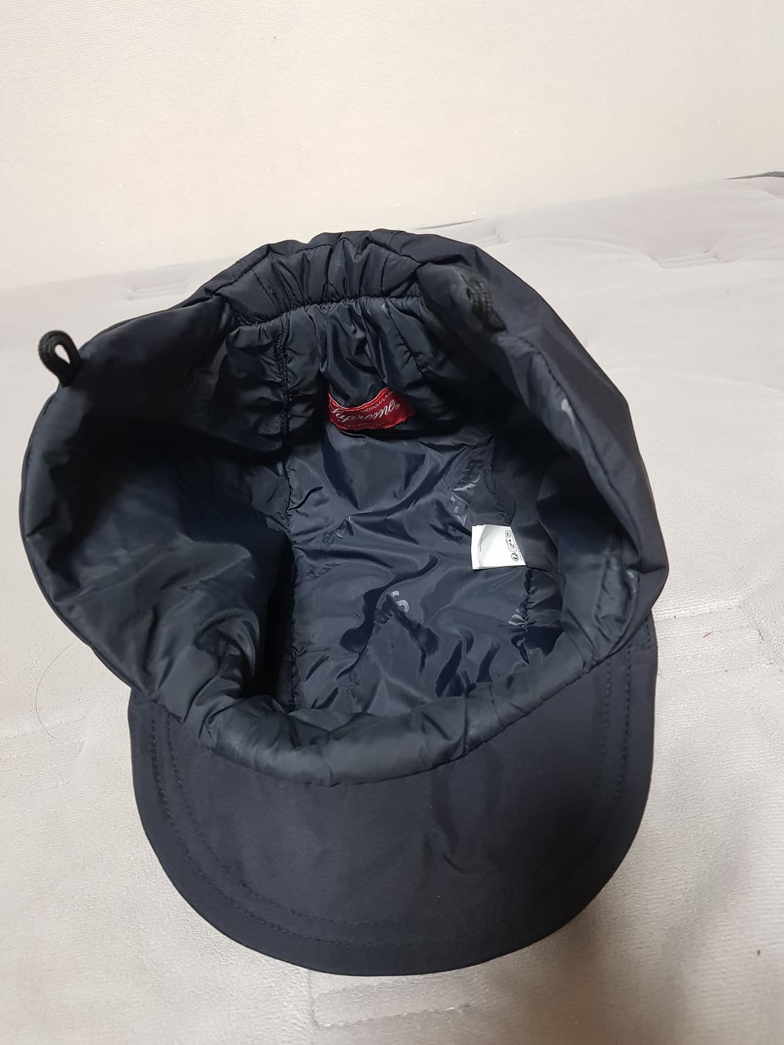 슈프림 이어플랩 고어텍스 캡 모자 블랙 24FW 상품이미지5