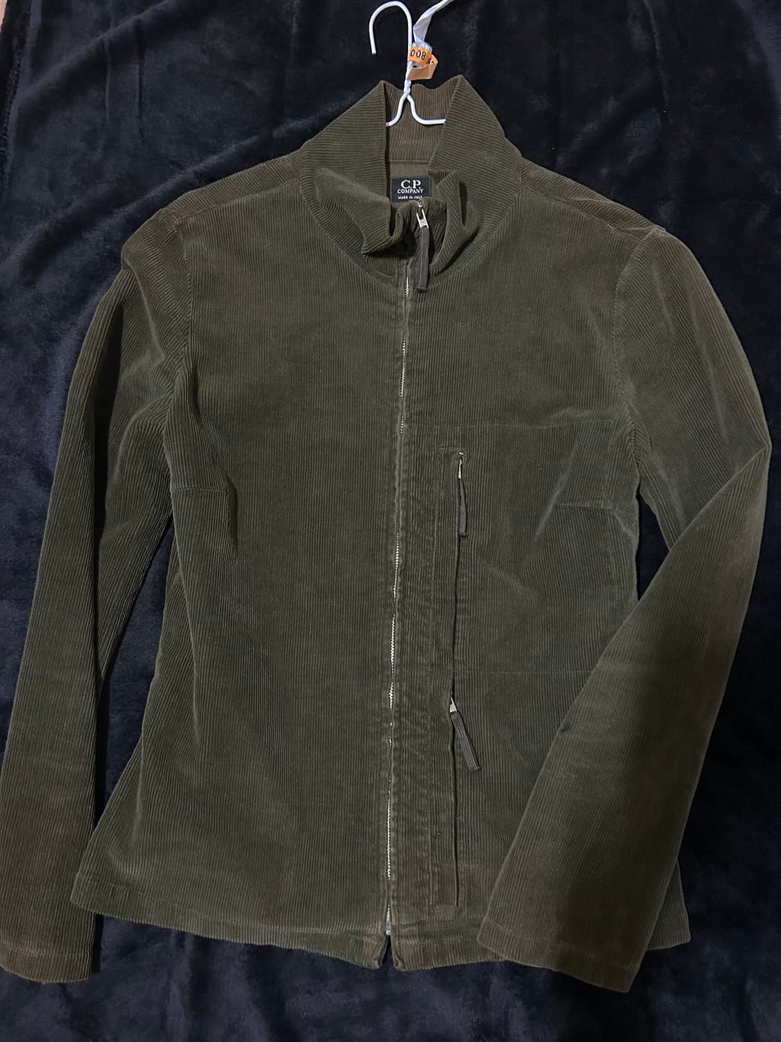 cp컴퍼니 스웨이드 넥 집업 (올리브) 상품이미지1