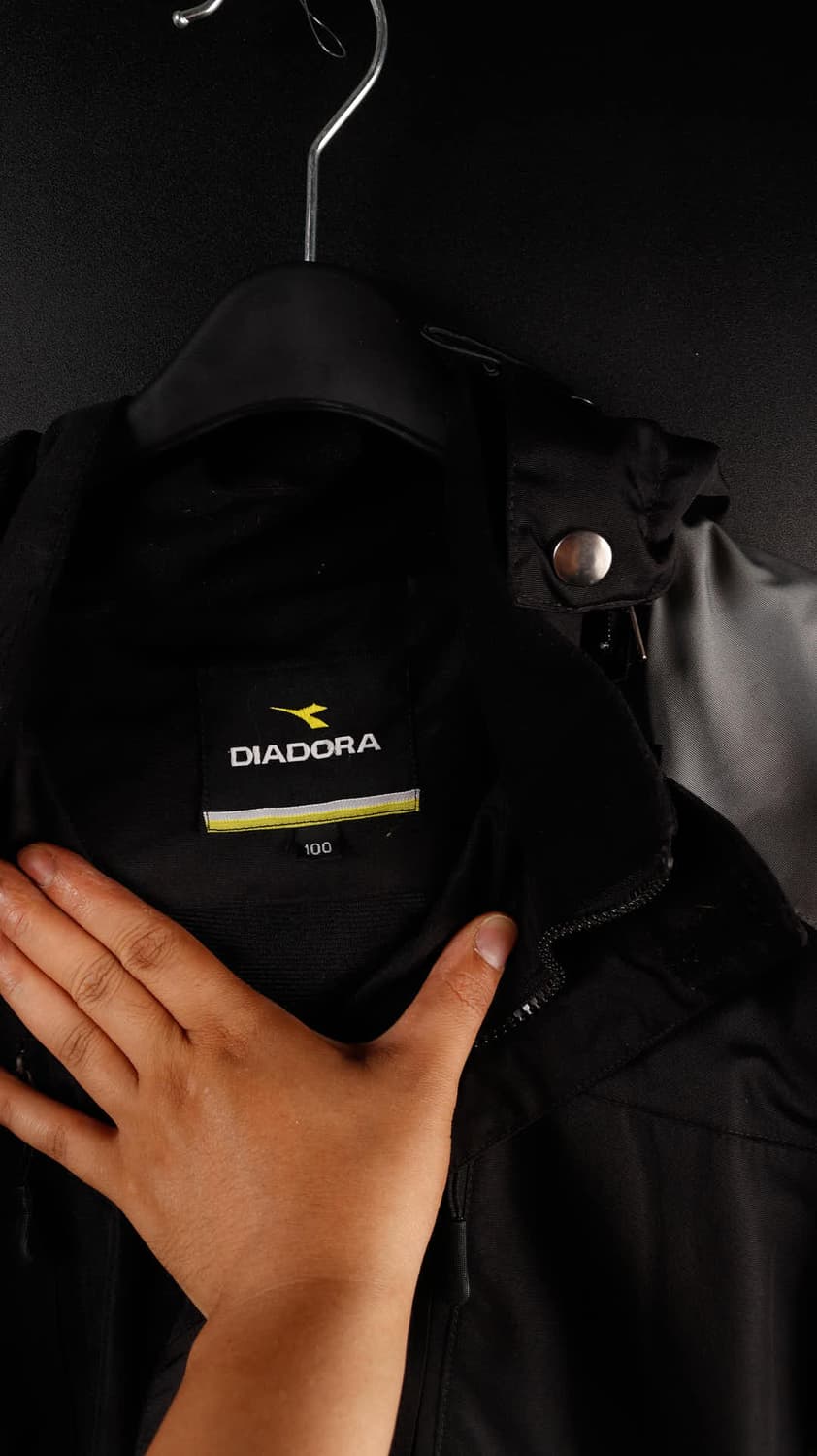 디아도라 블랙 바람막이 상품이미지6