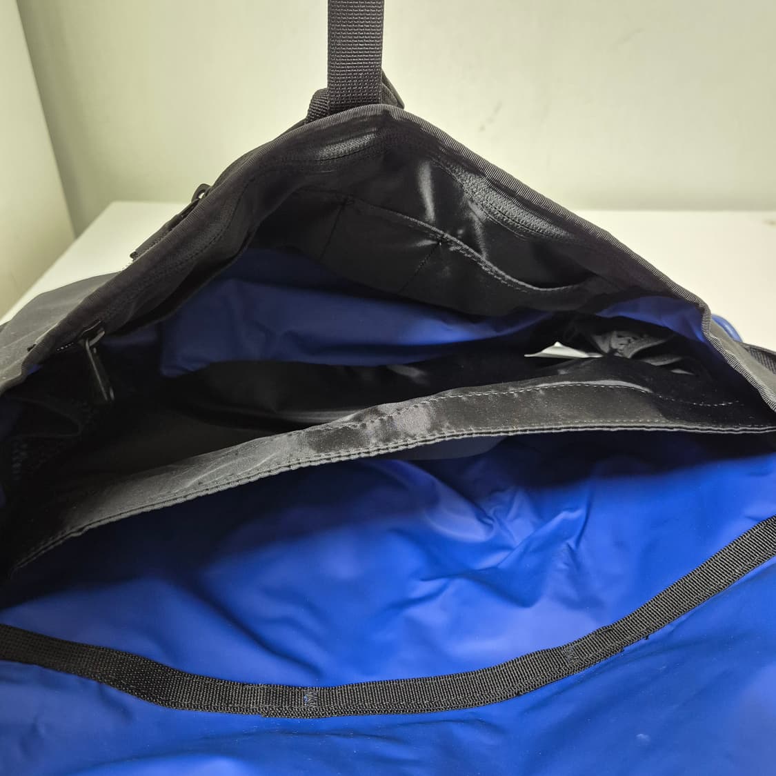 팀벅2 블랙 메신저백 가방 상품이미지8