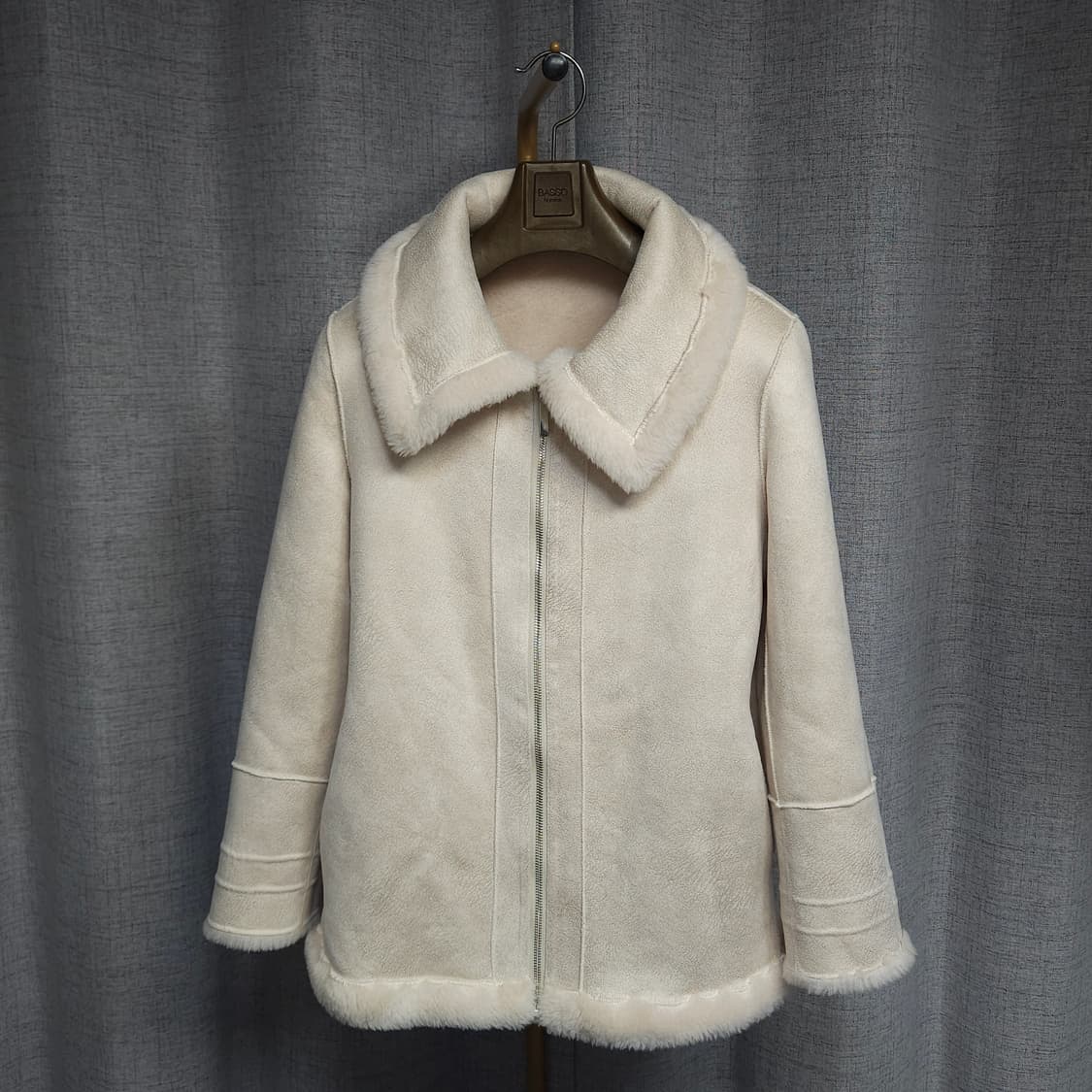 베라왕 여성 리버시블 무스탕 후리스 자켓 상품이미지3