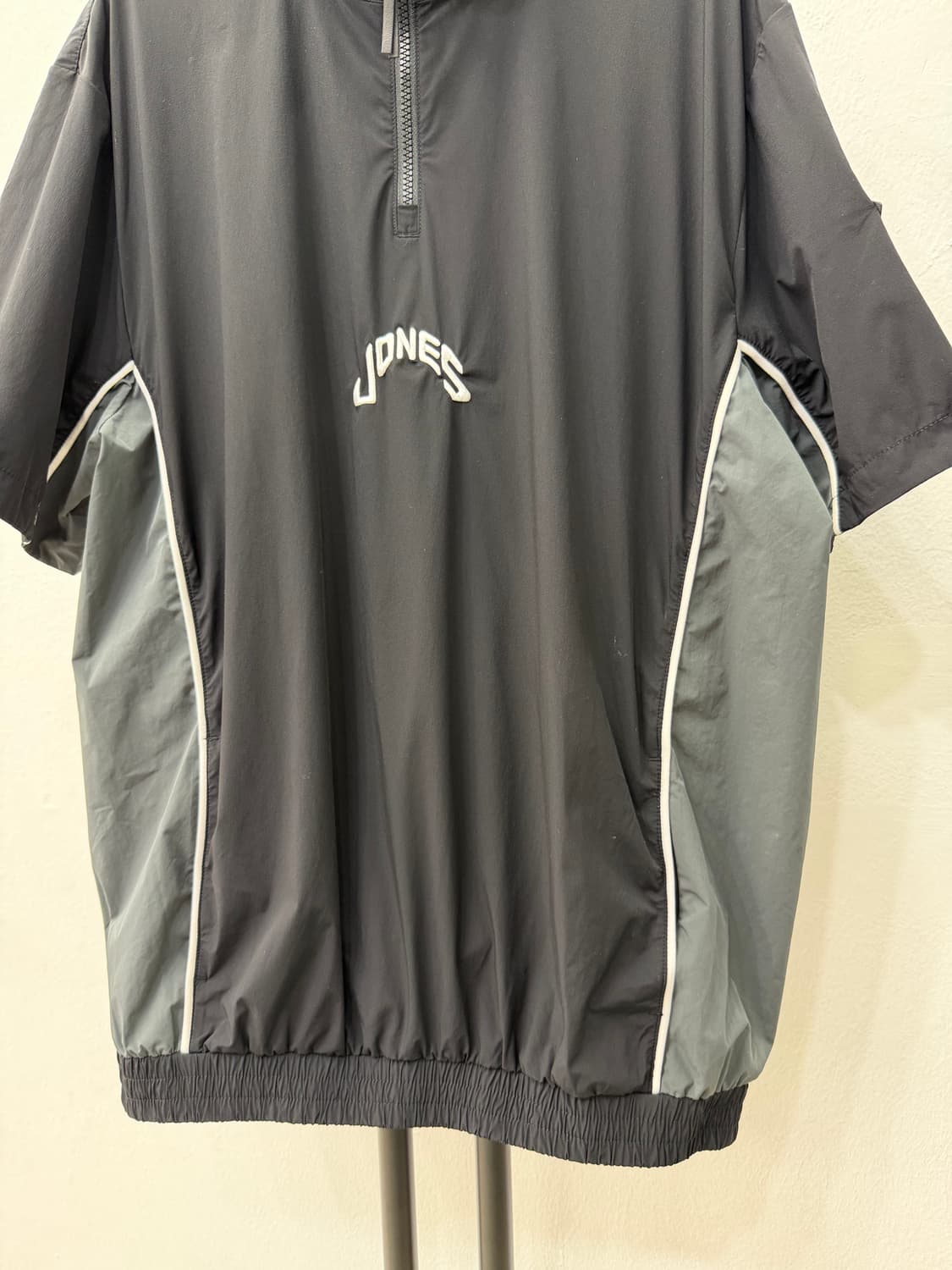 정품) 왁골프 X Jones 남성 24ss 아노락 바람막이 L 상품이미지3