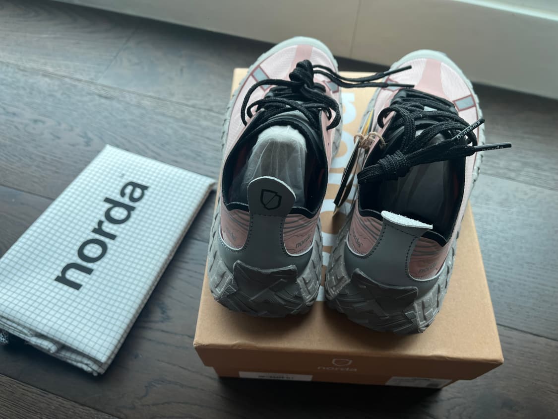 (W) Norda 001 LTD Edition Axolotl us7 상품이미지2