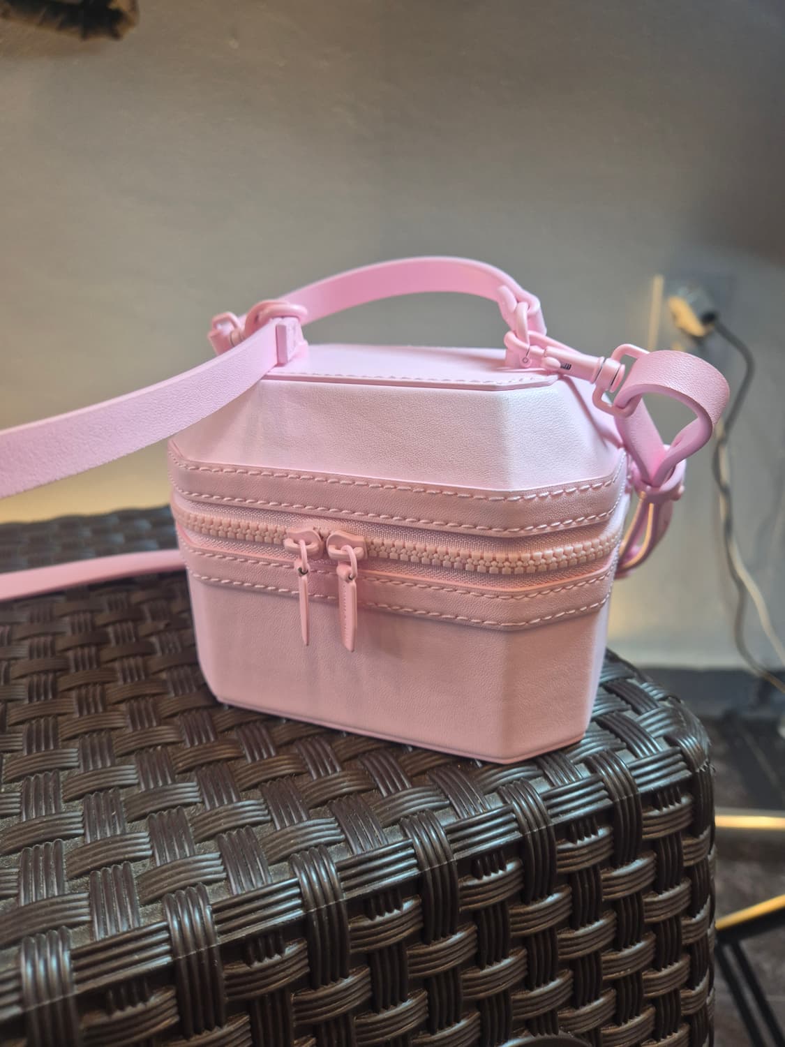 지오메트릭 박시 탑 핸들 백 - 라이트 핑크 상품이미지5