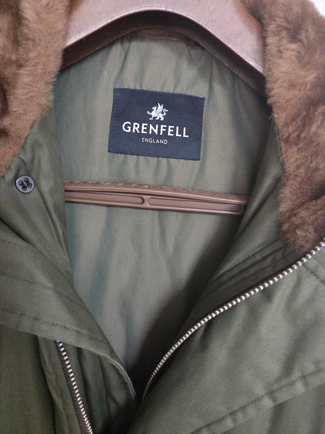 그렌펠 카키색 퍼 트리밍 후드 코트 상품이미지2