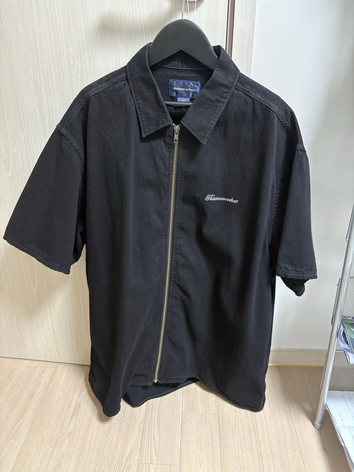 (XL) 디스이즈네버댓 집업 반팔셔츠 블랙 상품이미지1