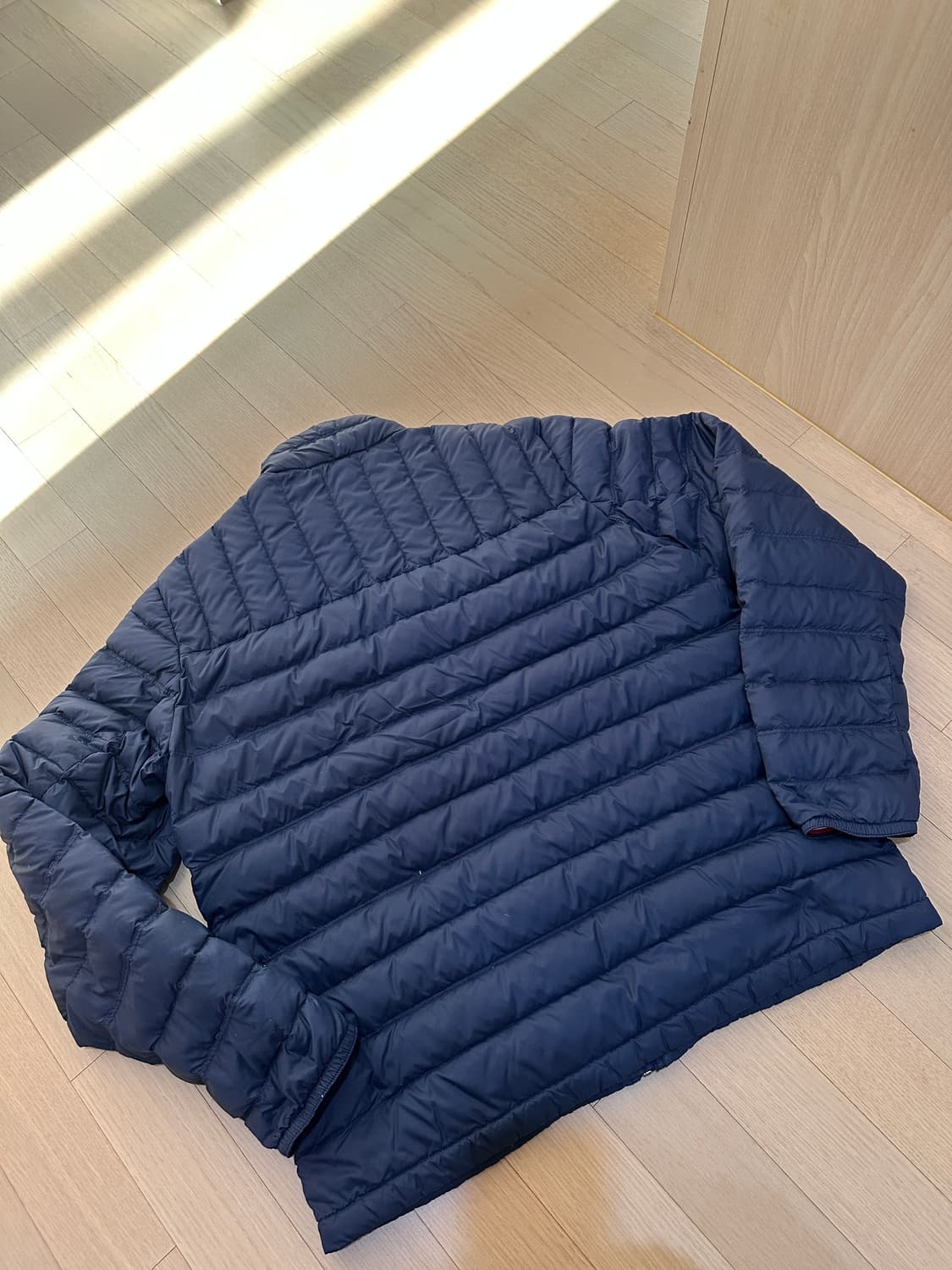 타미힐피거 남성 팩커블 오리털 경량패딩 M(100) 상품이미지6