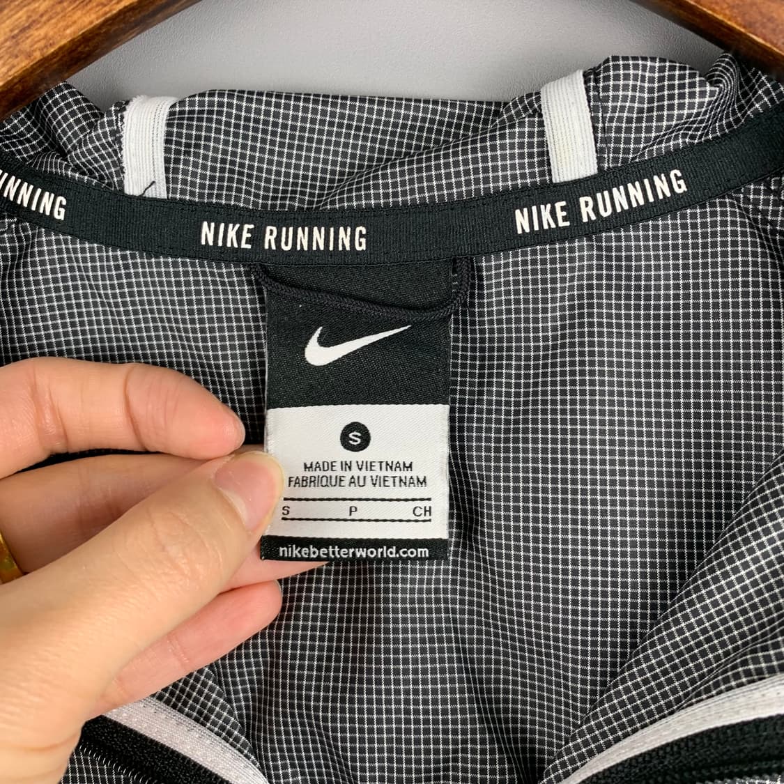 나이키 러닝 배색 바람막이 자켓 상품이미지6