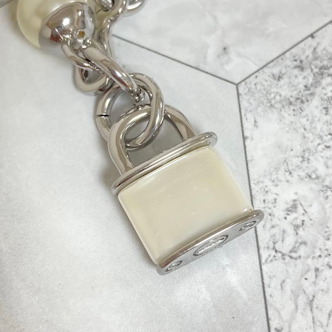 비비안웨스트우드 아카이브 orb자물쇠 진주 펄 초커(새상품) 상품이미지5