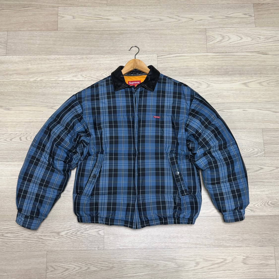 슈프림 레더카라 체크 퍼피 패딩 상품이미지2