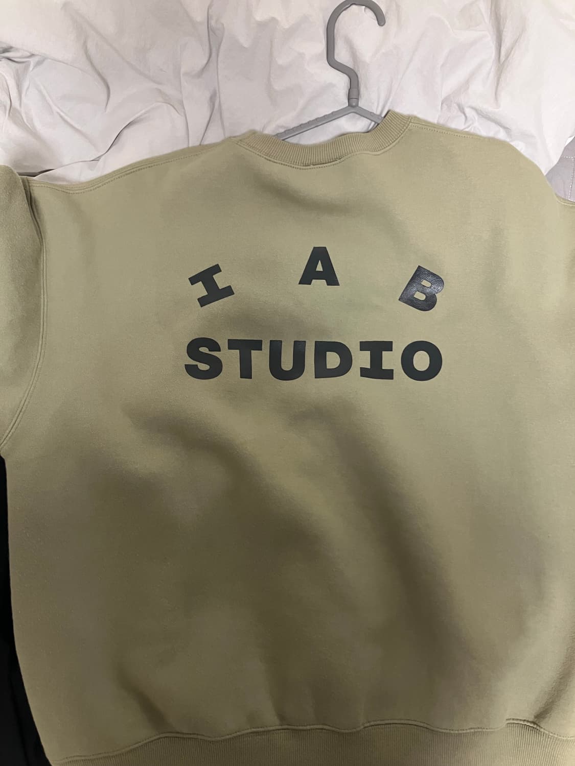 IAB 아이앱 올리브 맨투맨 상품이미지3