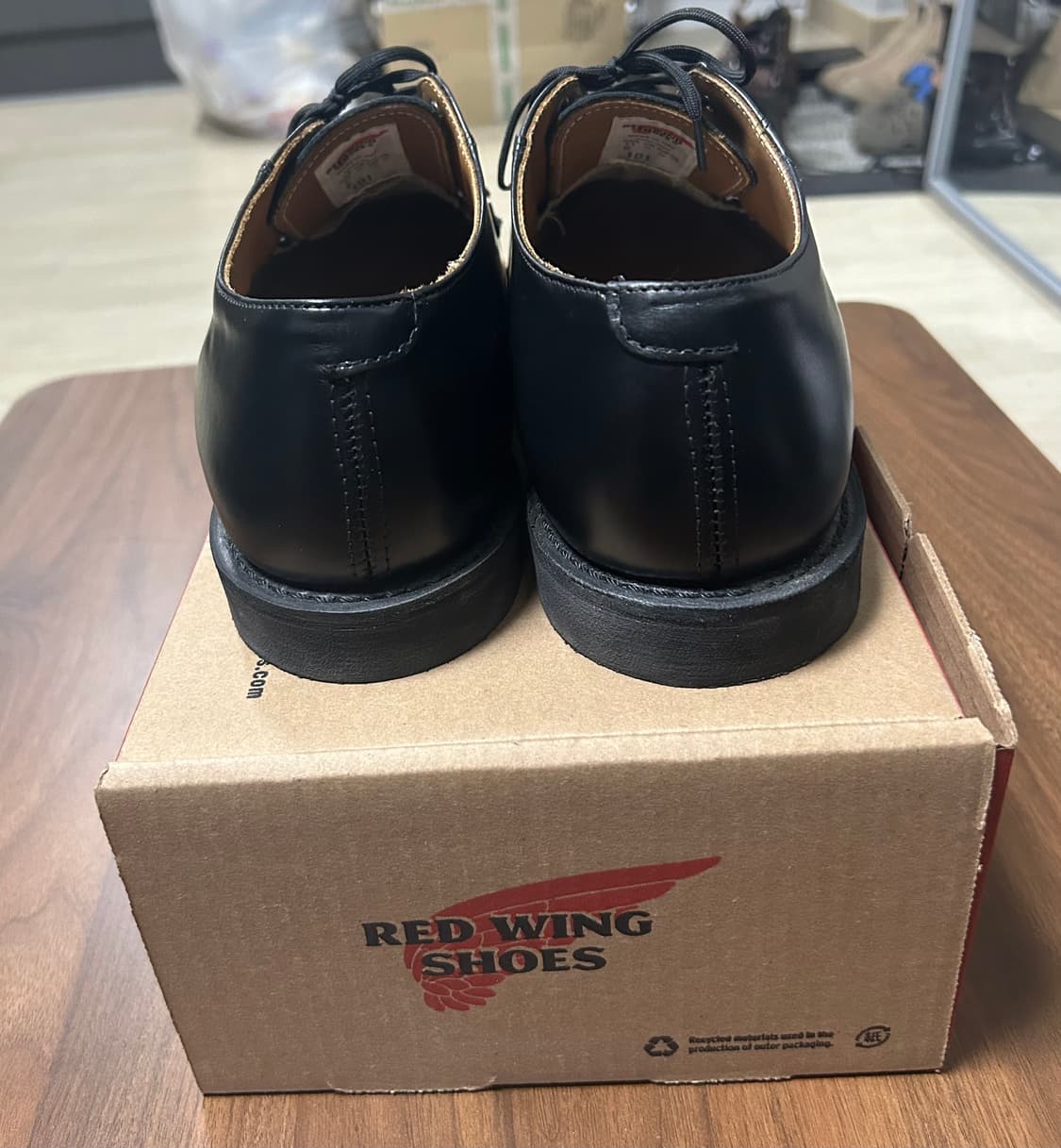 레드윙 포스트맨 101 11D 사이즈 판매합니다 상품이미지3