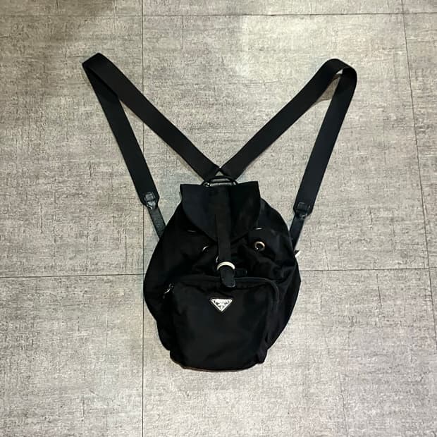 Prada 프라다 핀터깔 중앙로고 빈티지미니백팩