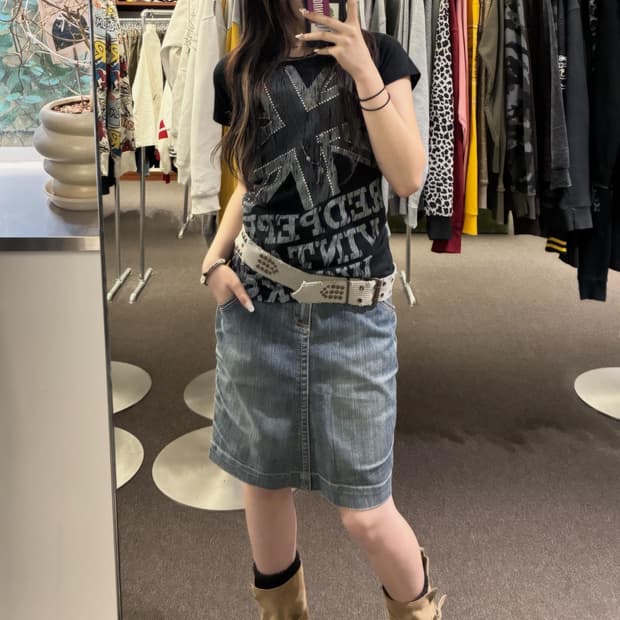 Y2K Starlet Street 🎸🎱