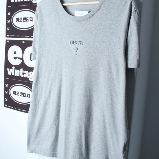 (XL-2XL) 게스 반팔 티셔츠 스몰로고 그레이 놈코어-H32561