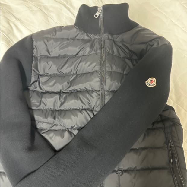 몽클레어 니트패딩