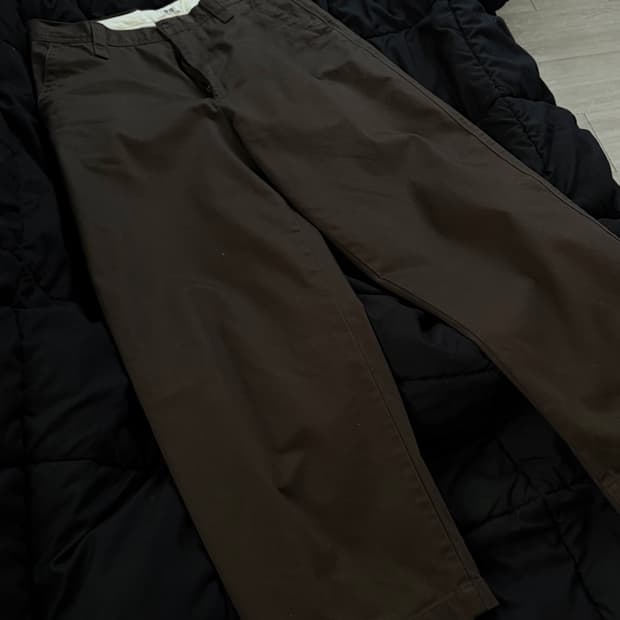 유니클로 와이드핏치노 39 다크브라운 85