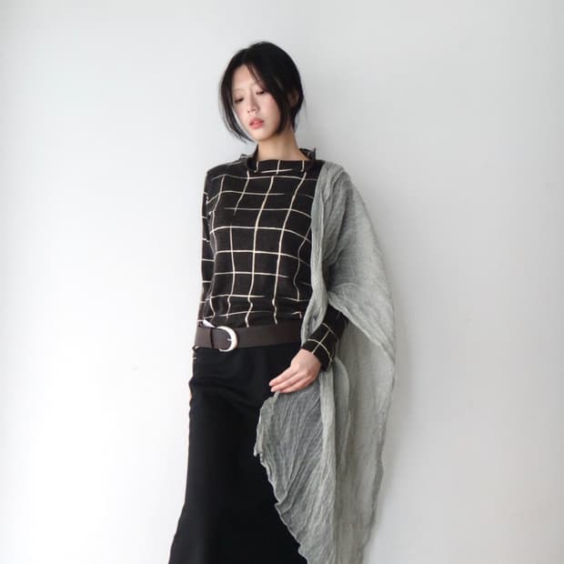 Grid warm moc neck top / deep brown